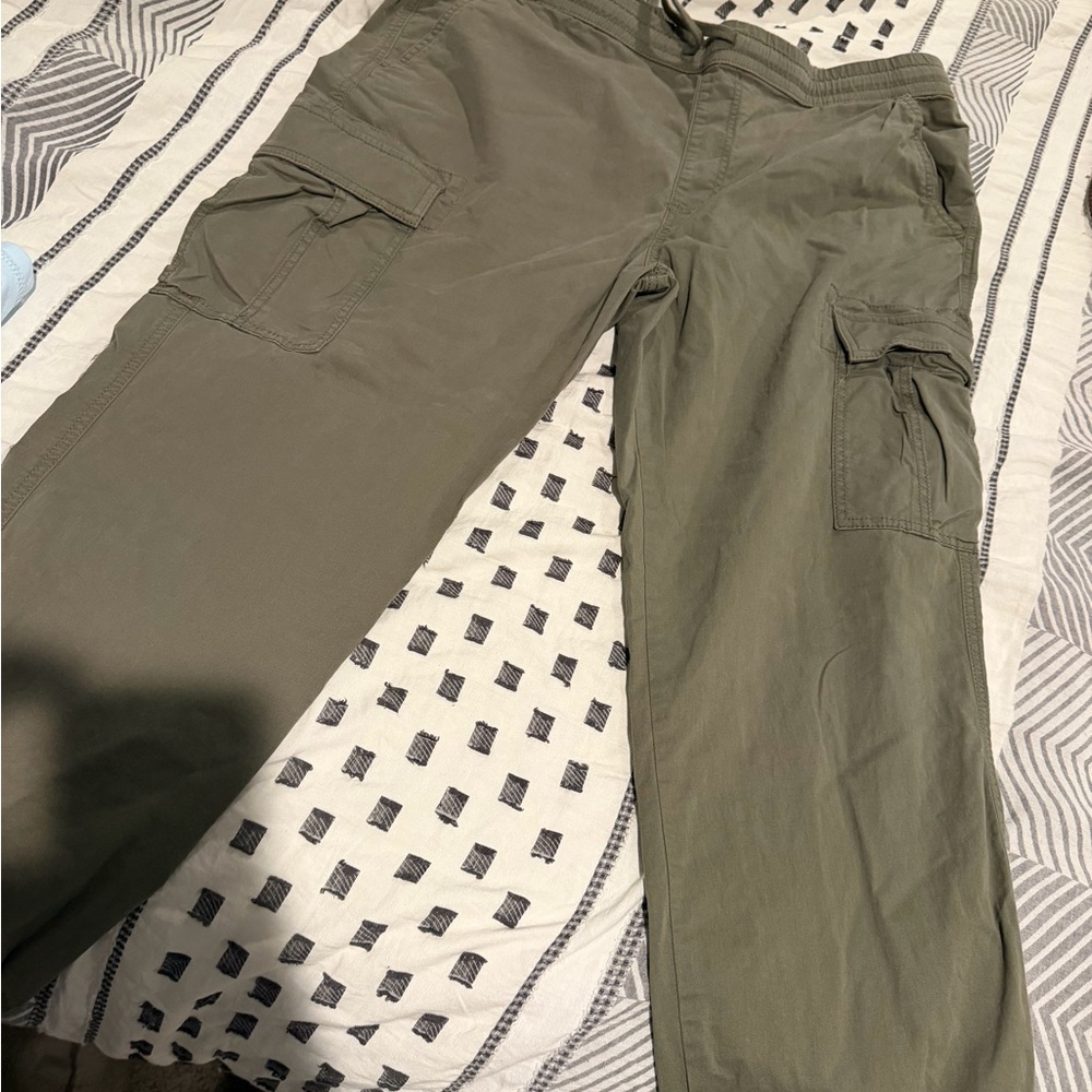 Sonoma Men's Khaki Cargo Pants